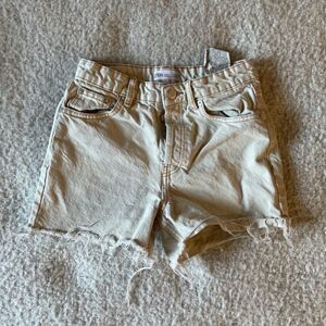 Zara jean shorts size 4‎
